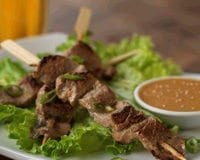 Canada-Beef-Inc_Beef-BrochettewithPeanutSauceHere are selected-beef-based-recipes