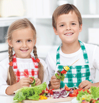 children-lettuce-Kid'sMeals
