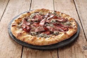 Steak-and-Blue-cheese-pizza