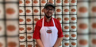 Pizza Nova Opens new location in First Nobleton, Ontario