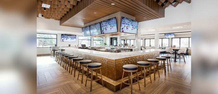 Moxies South Edmonton Common Interior Bar
