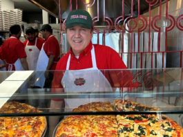 Pizza Nova Opens First Location in Orangeville, Ont.