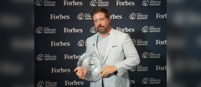 Dave Mitton Awarded Best International Brand Ambassador by Tales of the Cocktail Foundation (CNW Group/Corby Spirit and Wine Communications)