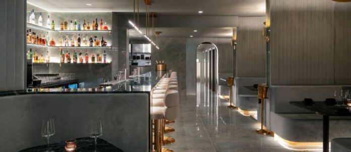 Bar and Lounge at Jade Yorkville