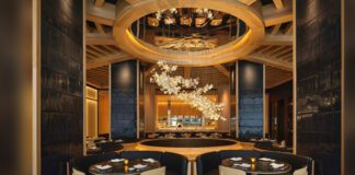 Nobu Toronto Restaurant dining room area (CNW Group/Nobu Toronto)