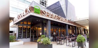 Exterior photo of Shake Shack restaurant