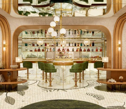 Photo of Mandarin Oriental tables at restaurant