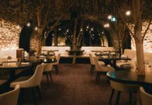 Dining area at Tanière3 restaurant